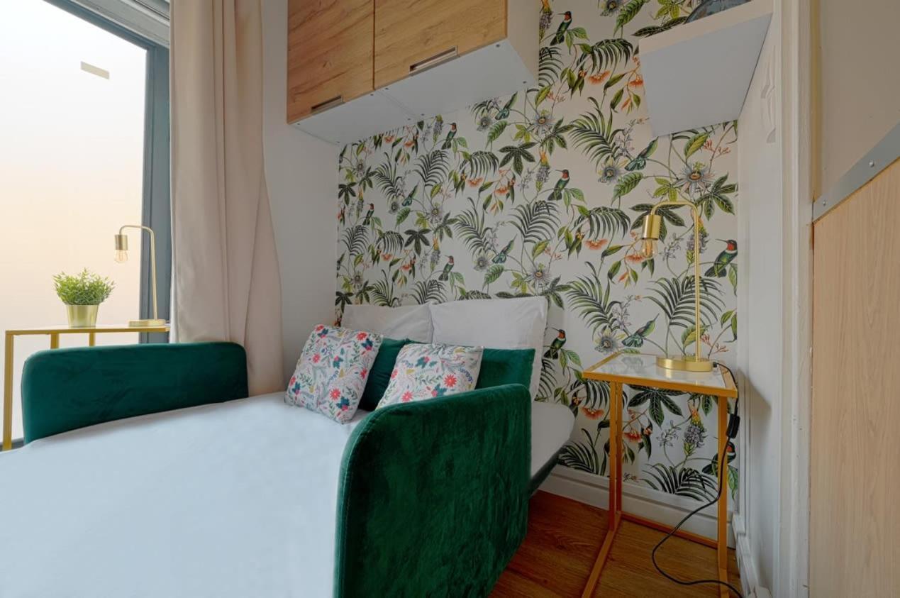 Appartement Cosy Renovated Studio In Heart Of Marais, Best Area To Discover In Parijs
